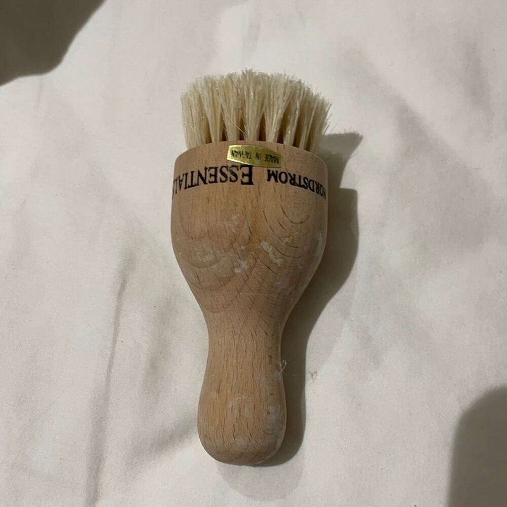 Nordstrom essentials facial shaving brush NWT